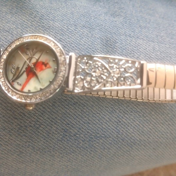 The Bradford Exchange Messenger From Heaven Ladies Watch Crystals Cardinal Dial